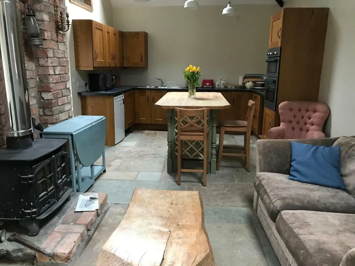 Tracey'S Farmhouse Cottage Belfast