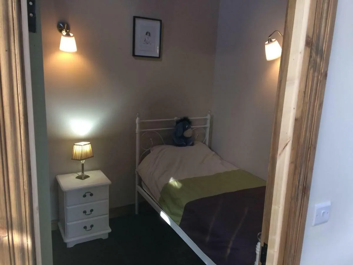Tracey'S Farmhouse Cottage Belfast United Kingdom