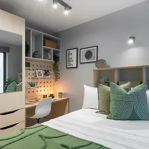  Appartamento Student Only And Private Ensuites At Alma Place In